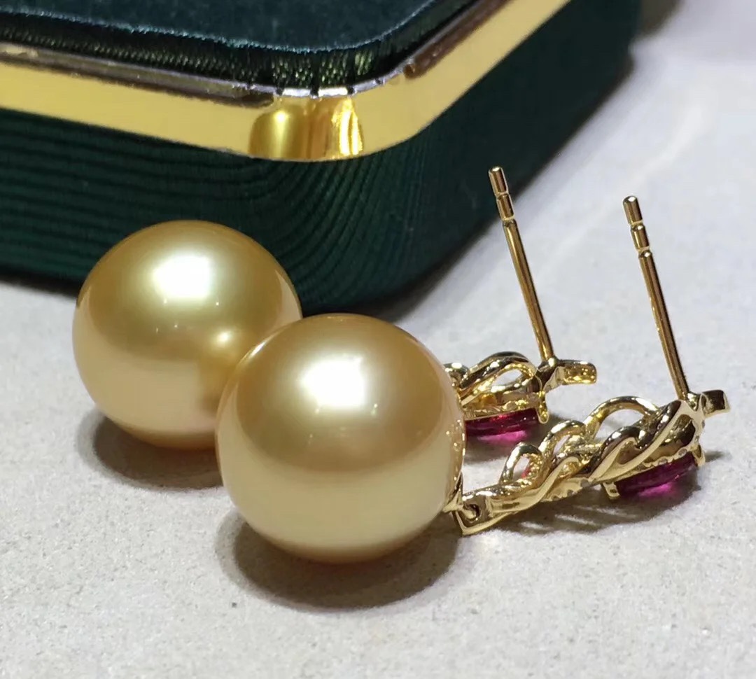 RE203T10 天然真珠のイヤリング、ゴールドフェザーデザイン - 画像 (3)
