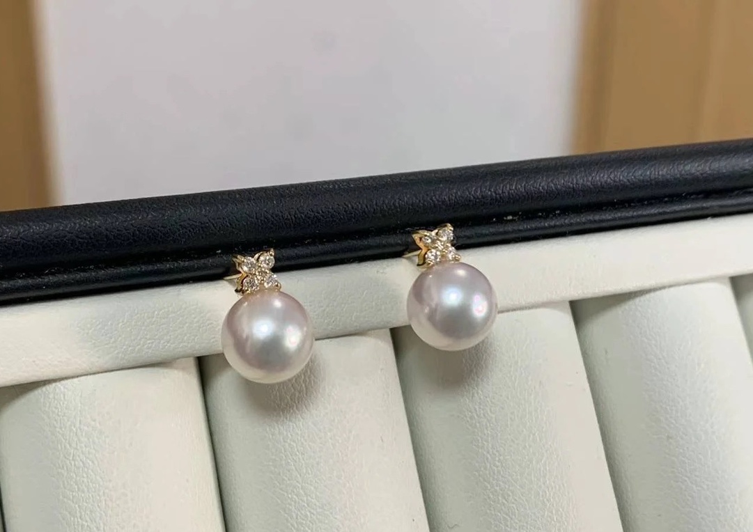 RE19S45 天然真珠のイヤリング、スターリングシルバーのインレイ、四つ葉のクローバーのイヤリング - 画像 (3)